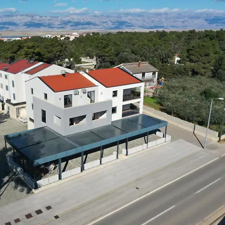 Πανσιόν Petra Vir