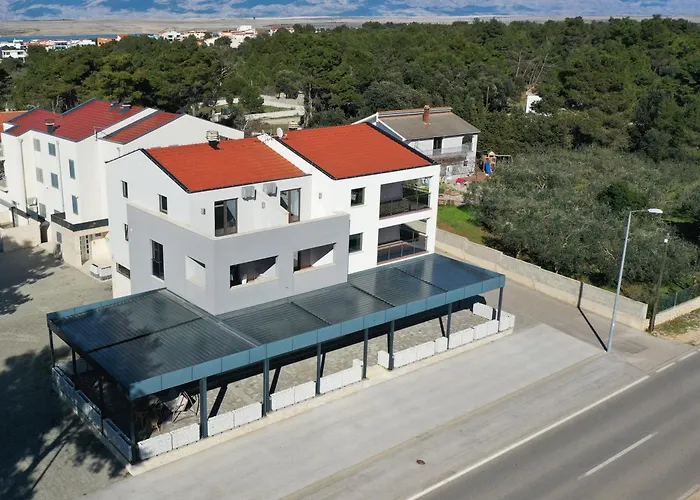 בית הארחה Petra ויר